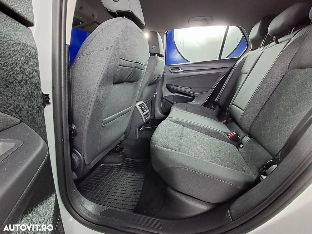 Volkswagen Golf 1.5 TSI ACT Life - 26