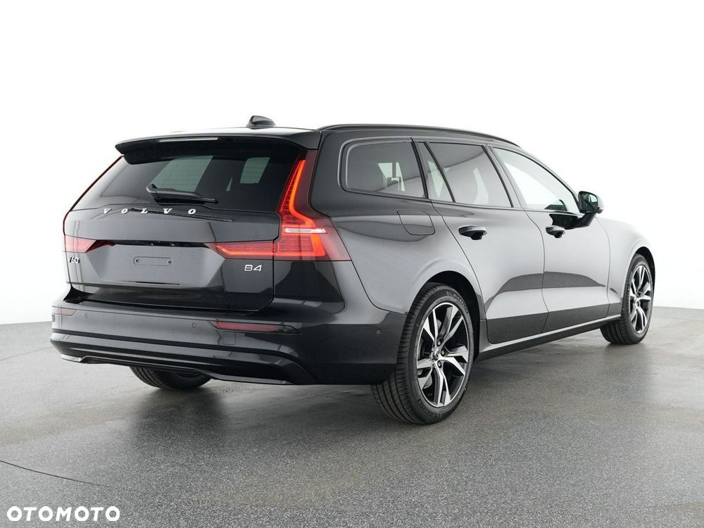 Volvo V60 B4 B DKG Plus Dark - 2