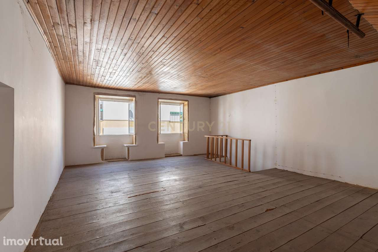 Prédio Zona Histórica Tomar | Projeto Aprovado 3 Frações - Grande imagem: 3/25