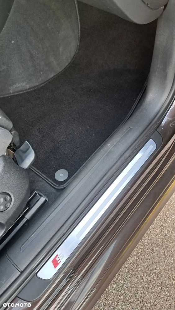 Audi A4 Avant 2.0 TDI - 15
