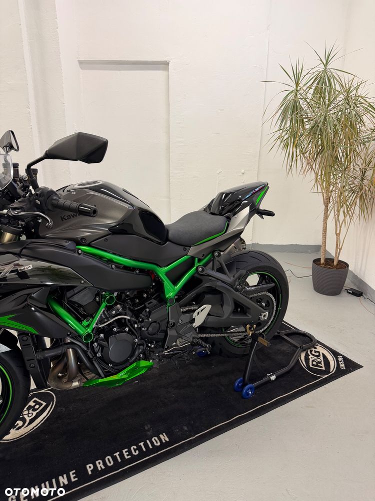 Kawasaki H2 - 7