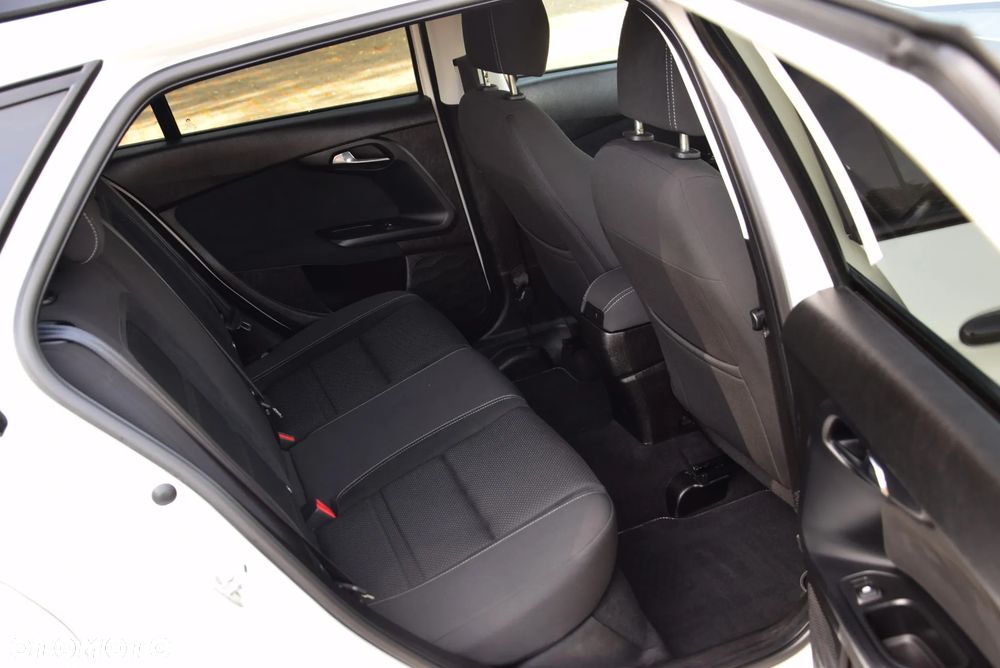 Fiat Tipo 1.4 T-Jet Business Line - 26