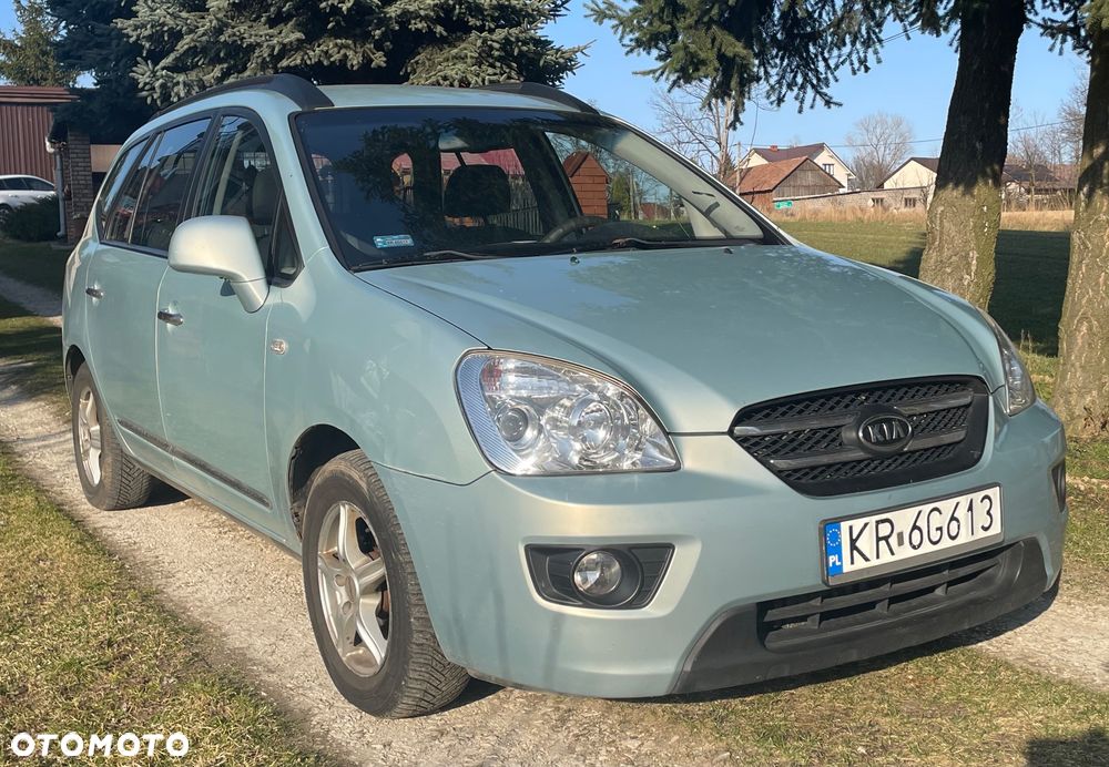 Kia Carens 2.0 CRDi Tour - 1