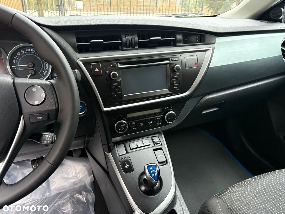 Toyota Auris - 2