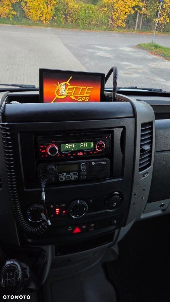 Mercedes-Benz Sprinter - 20
