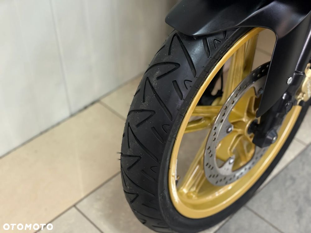 Yamaha YZF - 10