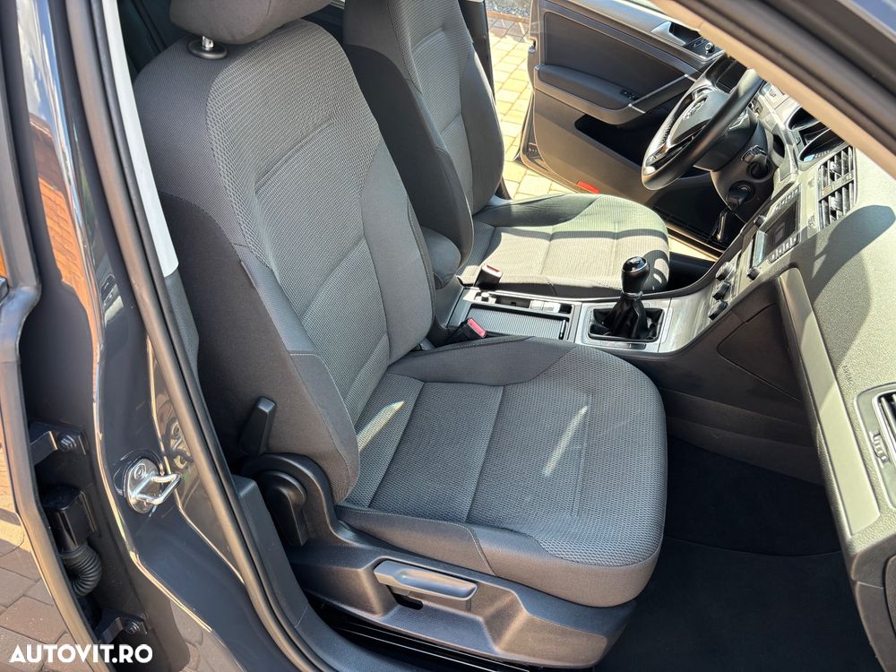 Volkswagen Golf 1.6 TDI BlueMotion Comfortline - 15