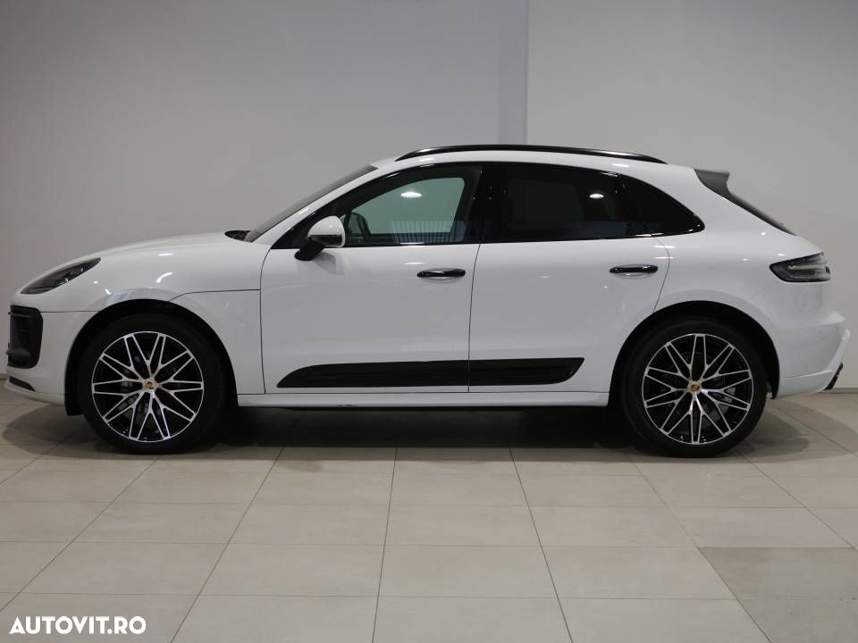Porsche Macan T - 2