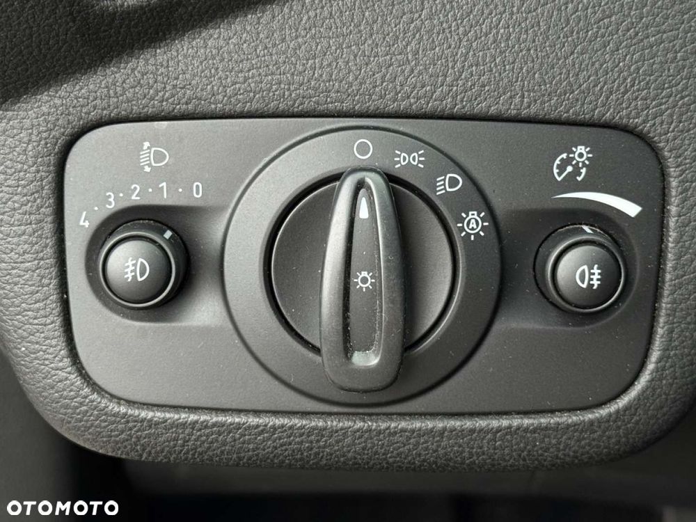 Ford Kuga - 13