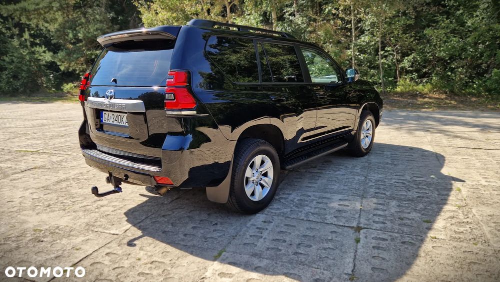 Toyota Land Cruiser LC 2.8 D-4D Prado - 2