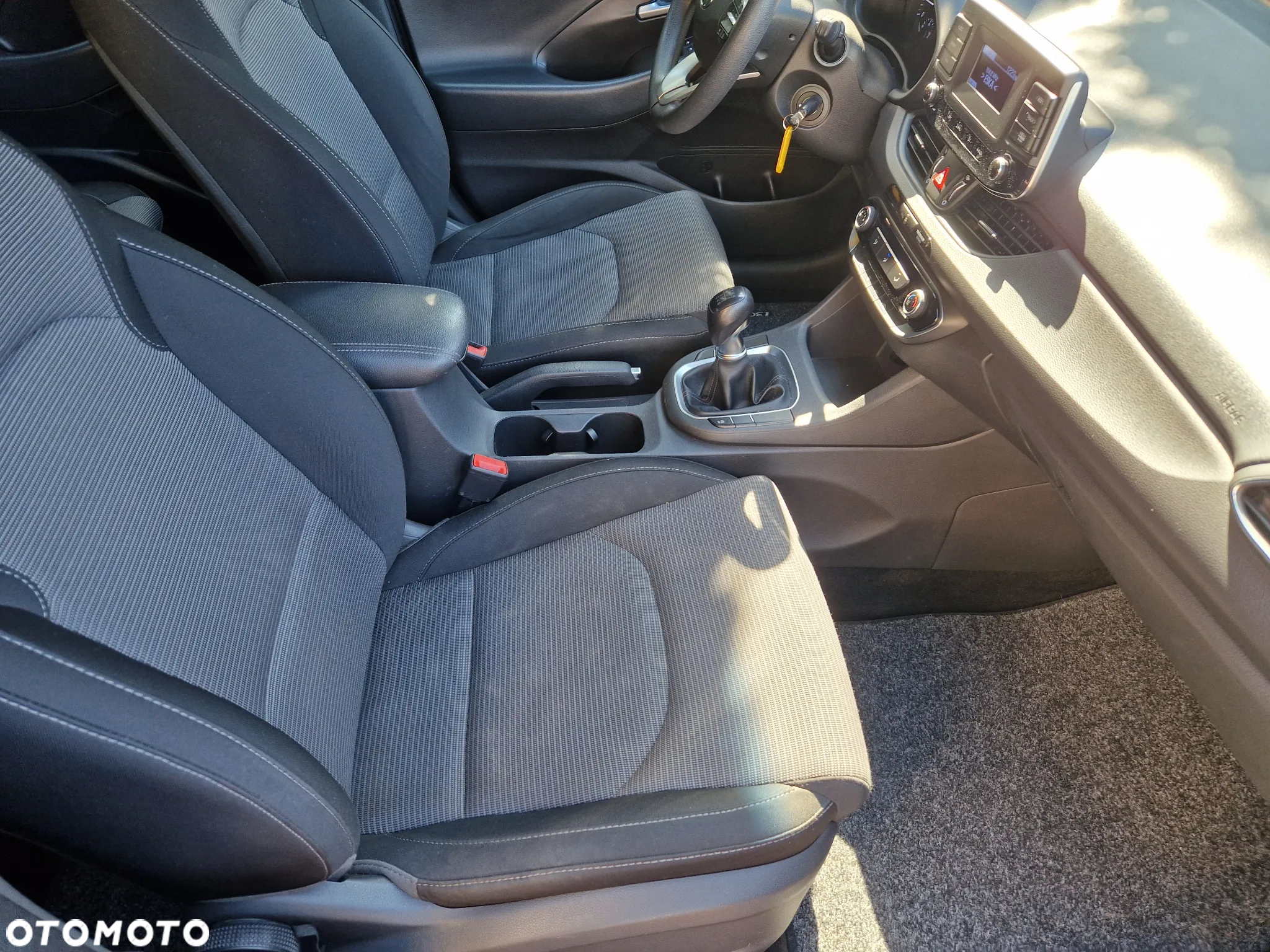 Hyundai i30 1.4 Classic + - 10