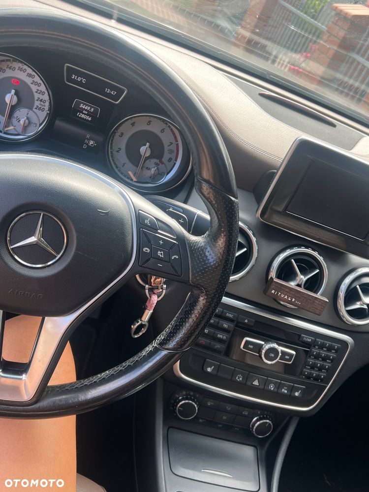 Mercedes-Benz GLA - 3