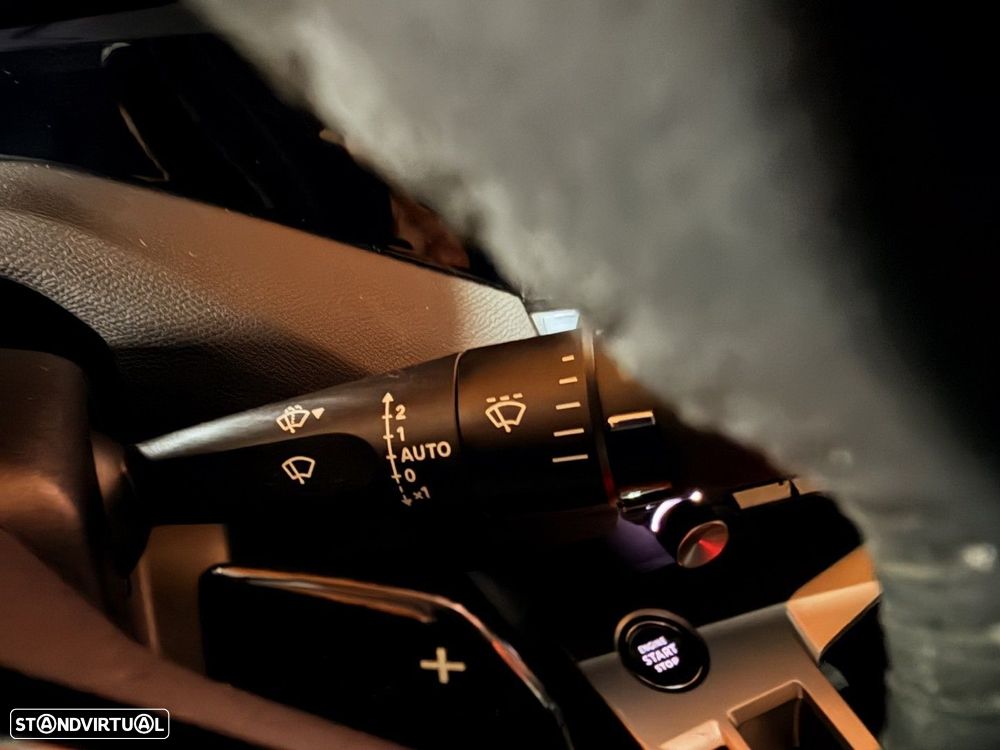 Peugeot 408 1.2 PureTech Allure Pack EAT8 - 22