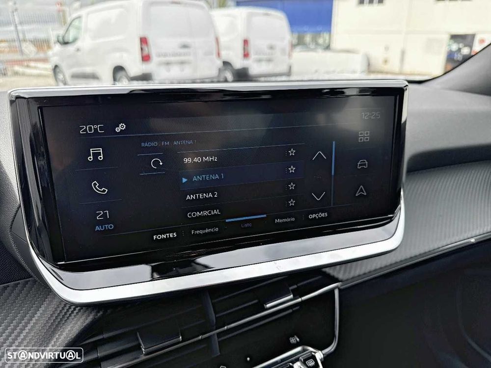 Peugeot 2008 1.2 Style - 17