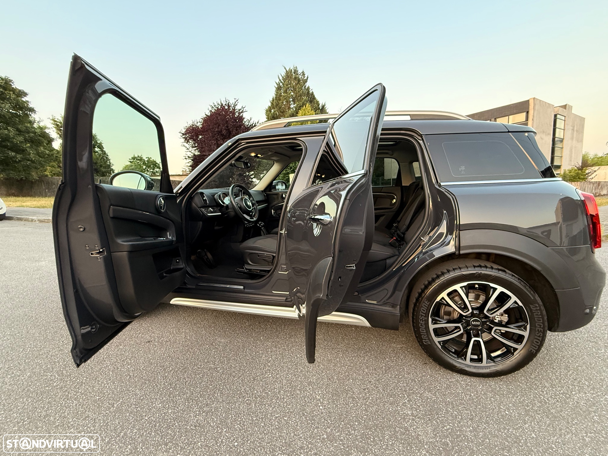 MINI Countryman Cooper SE ALL4 Auto - 10