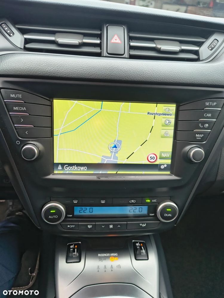 Toyota Avensis 2.0 D-4D Prestige - 12