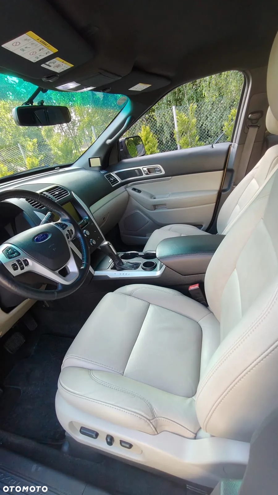 Ford Explorer - 5