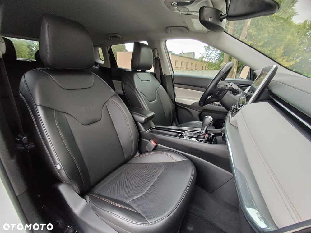 Jeep Compass - 10