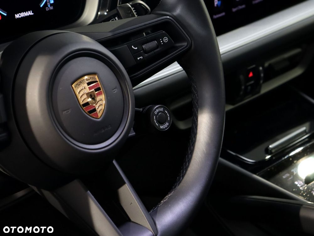 Porsche Cayenne Standard - 23
