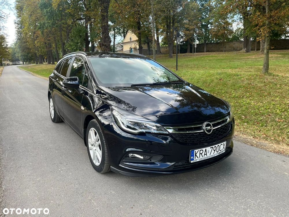 Opel Astra V 1.6 CDTI Dynamic - 1