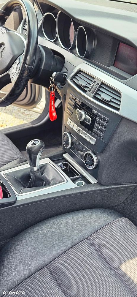 Mercedes-Benz Klasa C 180 - 17