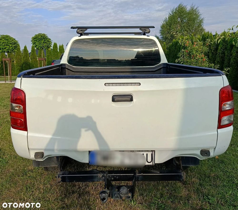 Mitsubishi L200 2.4 d DC Invite EU6 - 4