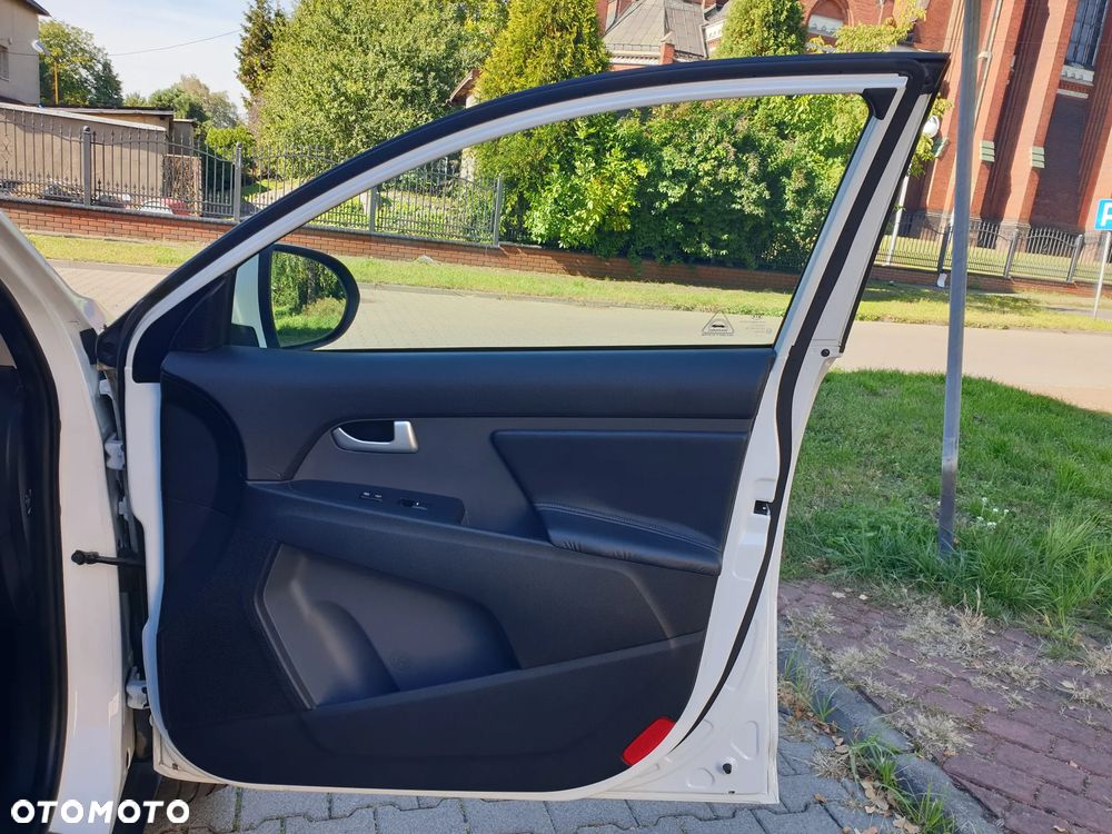 Kia Sportage 1.6 GDI Business Line L 2WD - 29