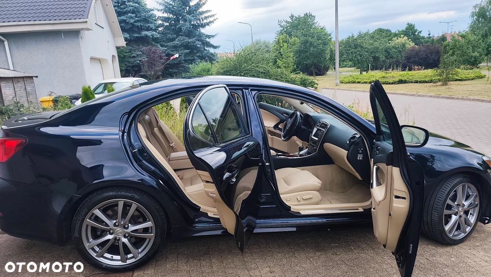 Lexus IS 250 Prestige - 9