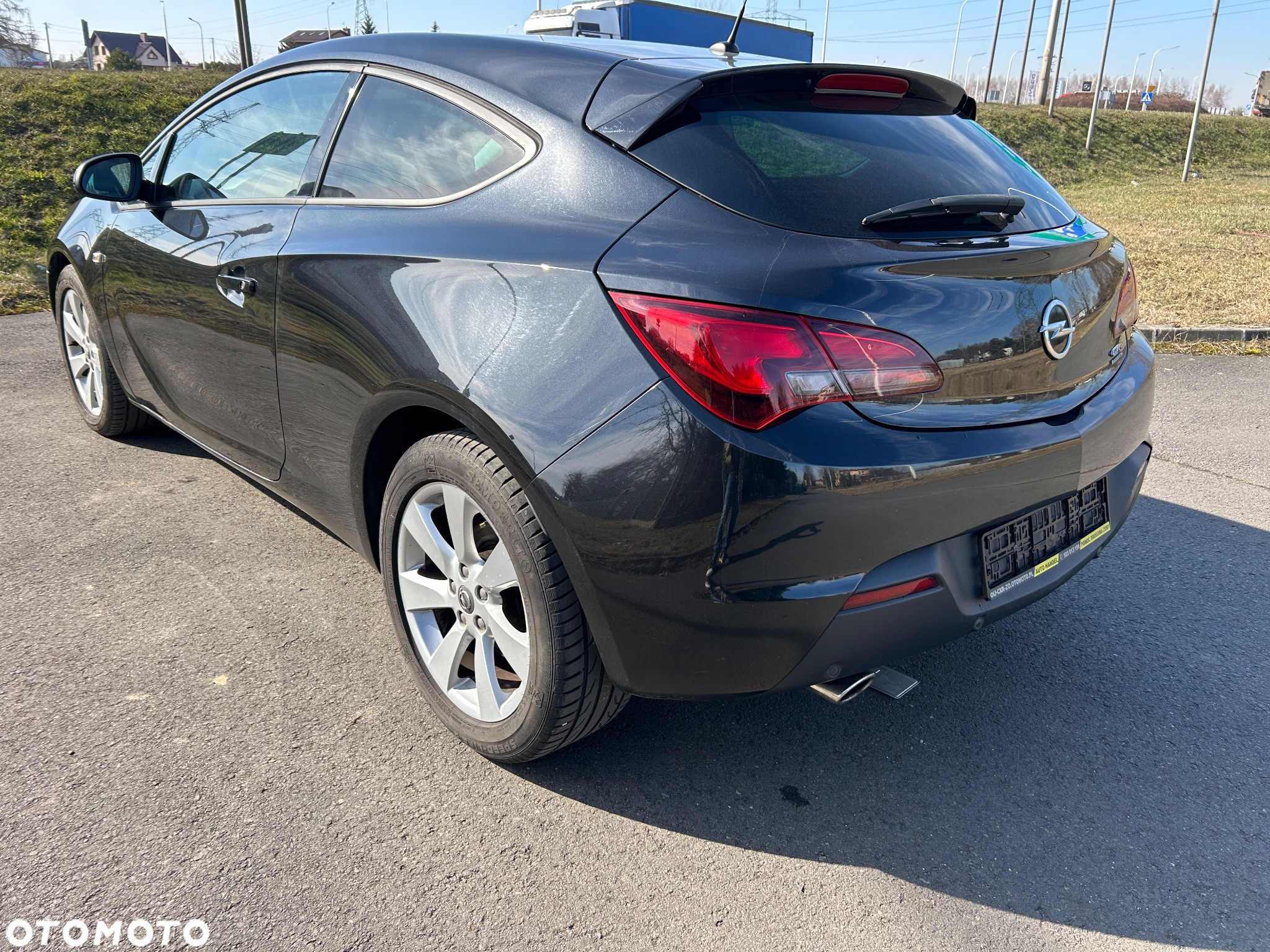 Opel Astra GTC 1.4 Turbo - 19