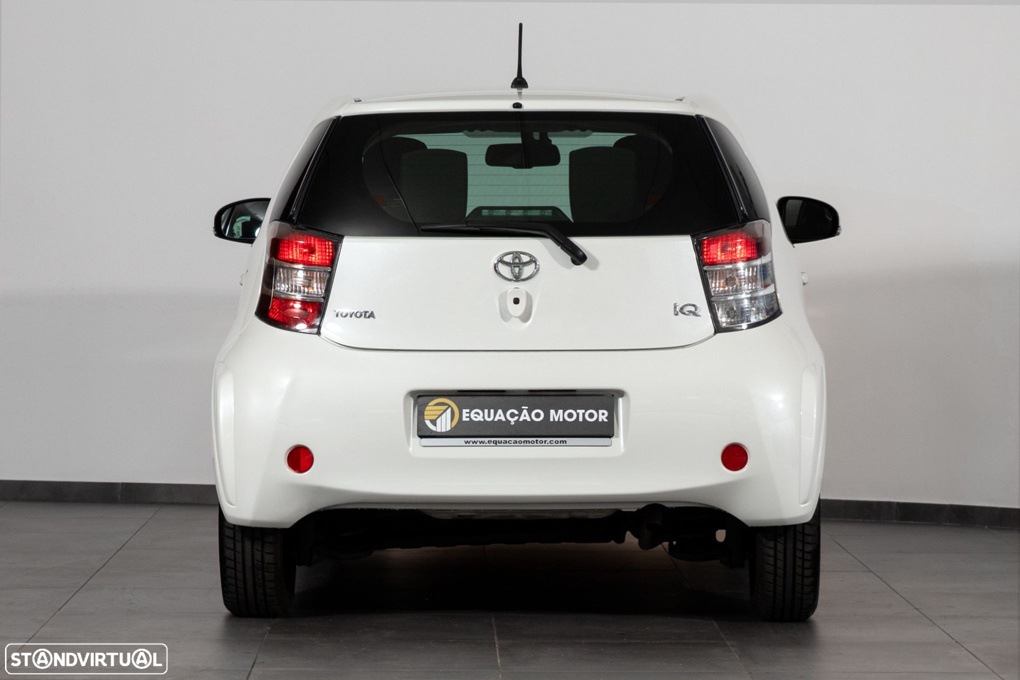 Toyota iQ 1.0 VVT-i - 5