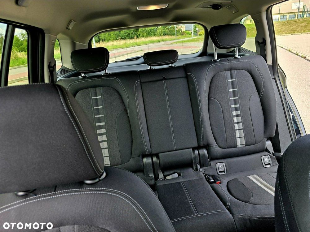 BMW Seria 2 218d Luxury Line - 36