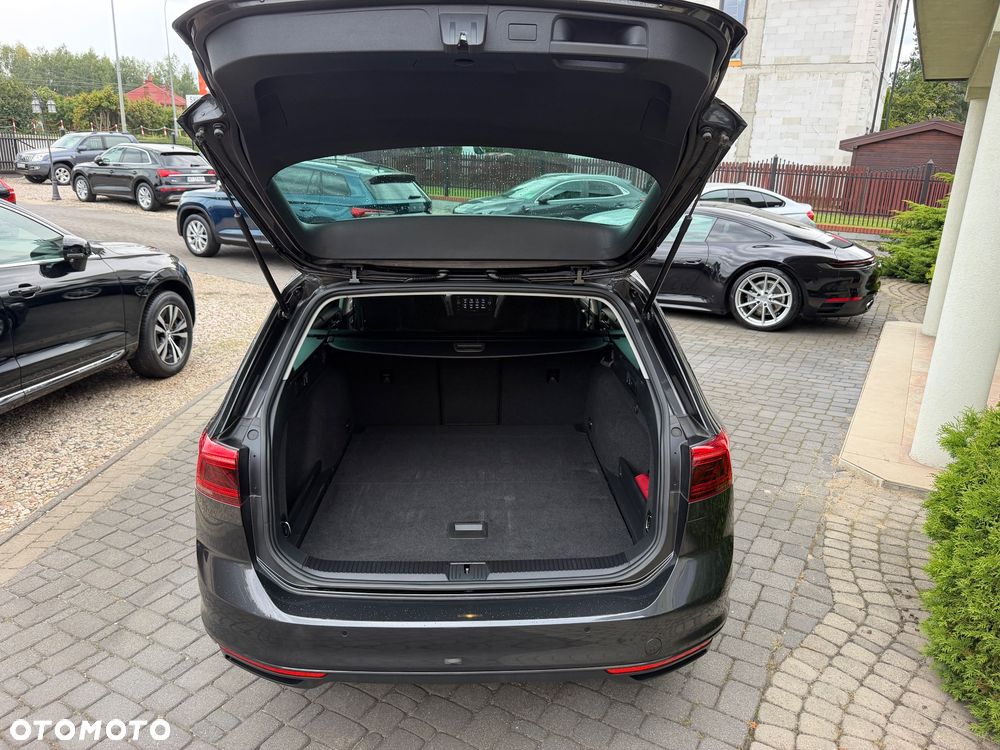 Volkswagen Passat 1.5 TSI EVO Elegance - 22