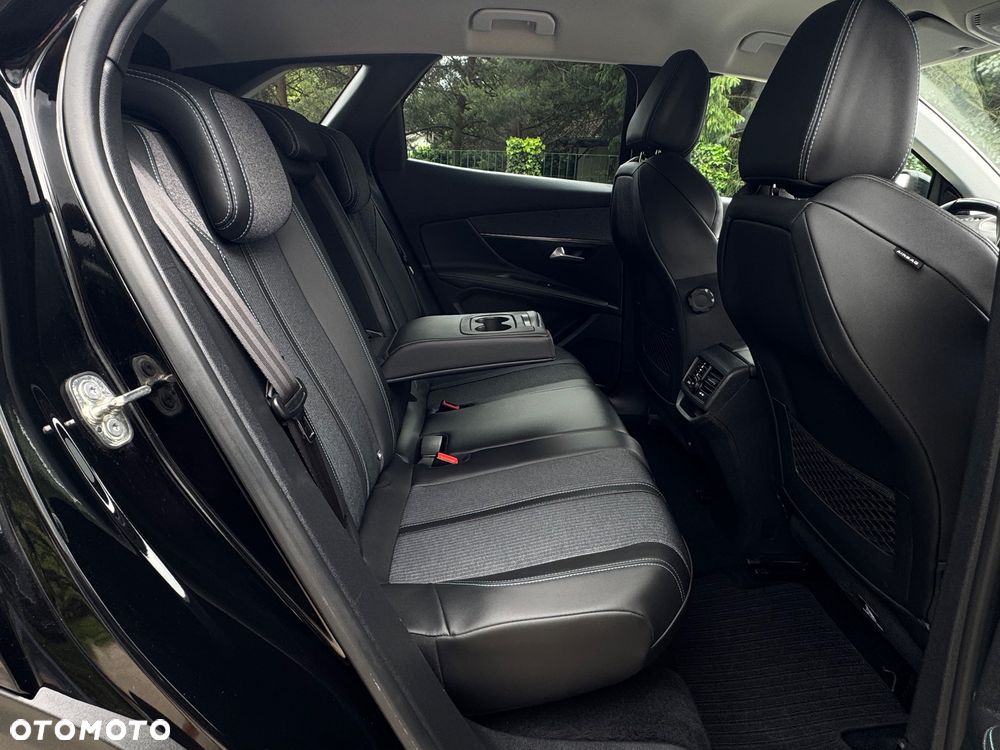 Peugeot 3008 1.5 BlueHDi GT S&S - 24