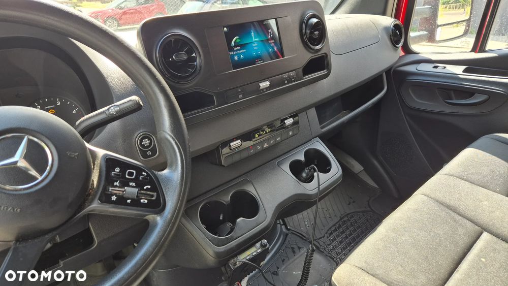 Mercedes-Benz SPRINTER - 15