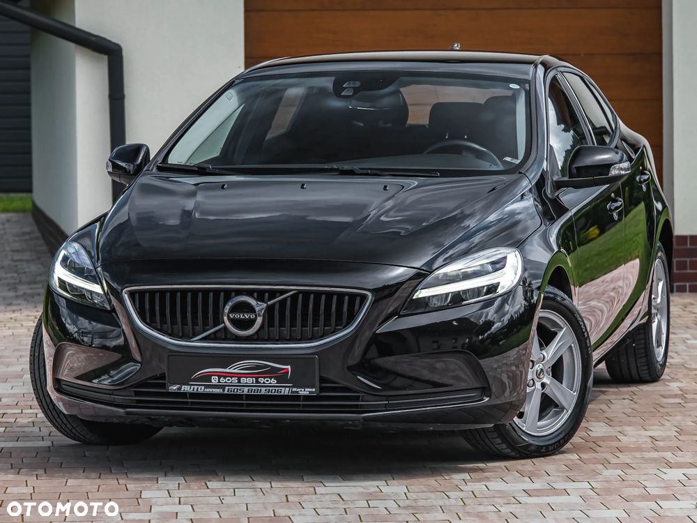 Volvo V40 D2 Momentum - 1