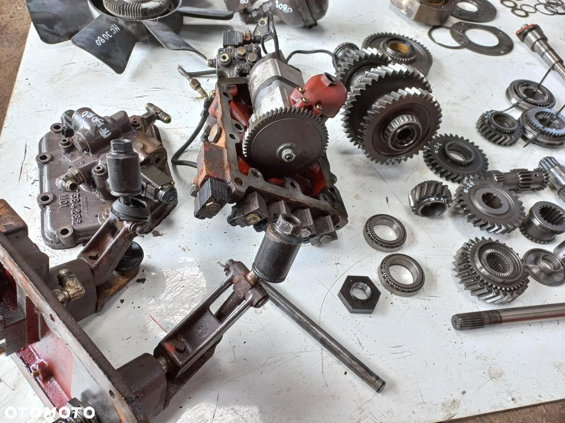 Części Massey Ferguson 3080,3090 skrzynia biegów,rewers,synchronizator,dynashift,cewka,podnośnik,most,kabina,widełki,koło zębate,kosz,zwolnica,pompa - 7