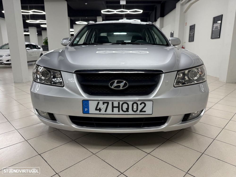 Hyundai Sonata 2.0 CRDi GLS Plus - 12