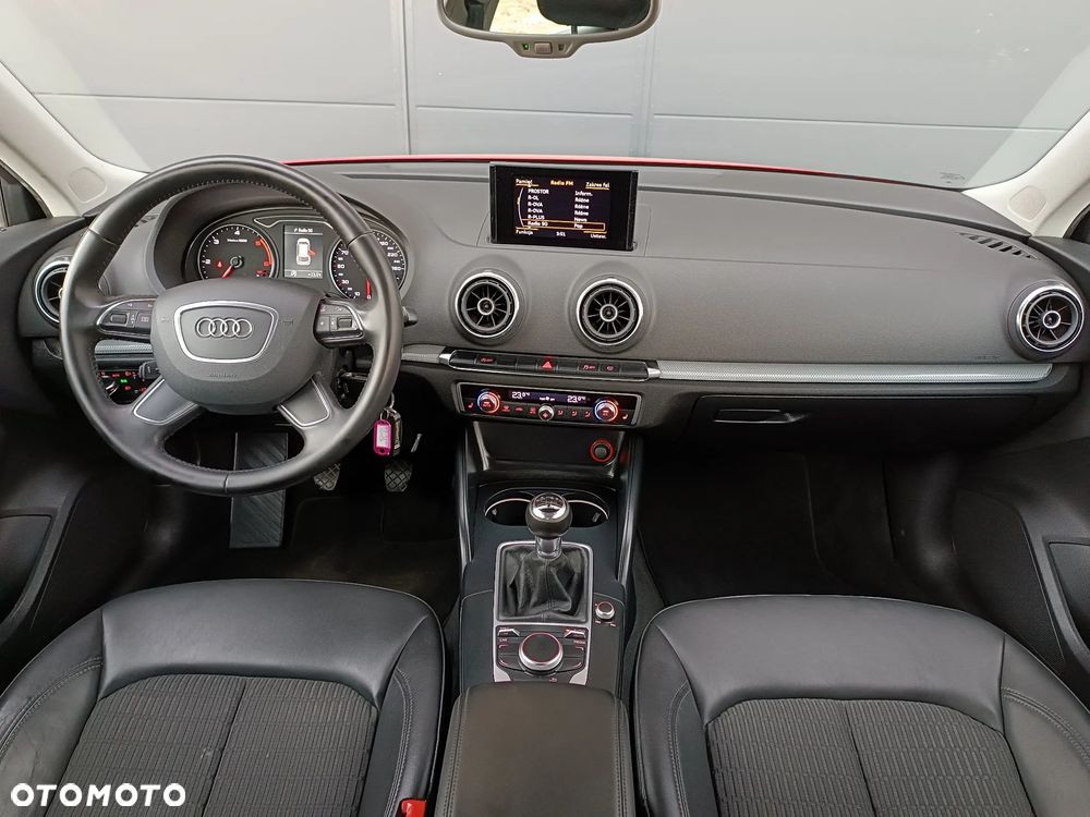 Audi A3 Sportback 1.6 TDI (clean diesel) Ambiente - 13