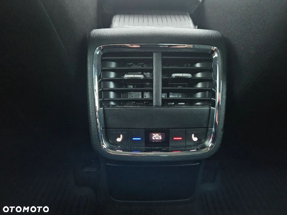 Skoda Octavia 2.0 TSI 4x4 Style DSG - 28