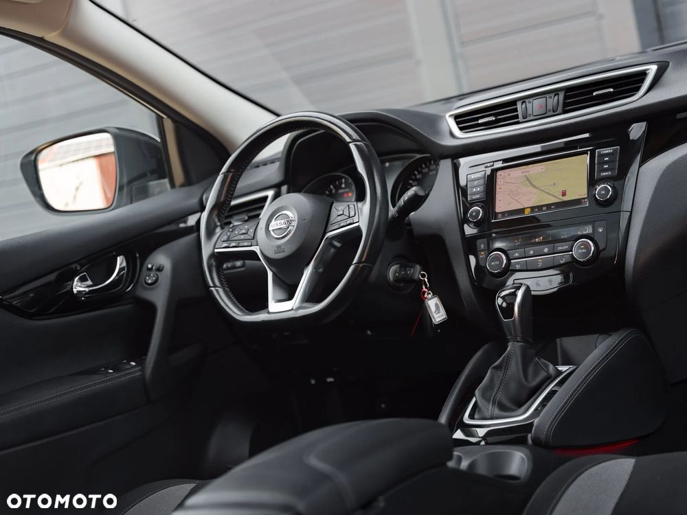 Nissan Qashqai 1.3 DIG-T N-Tec DCT - 19