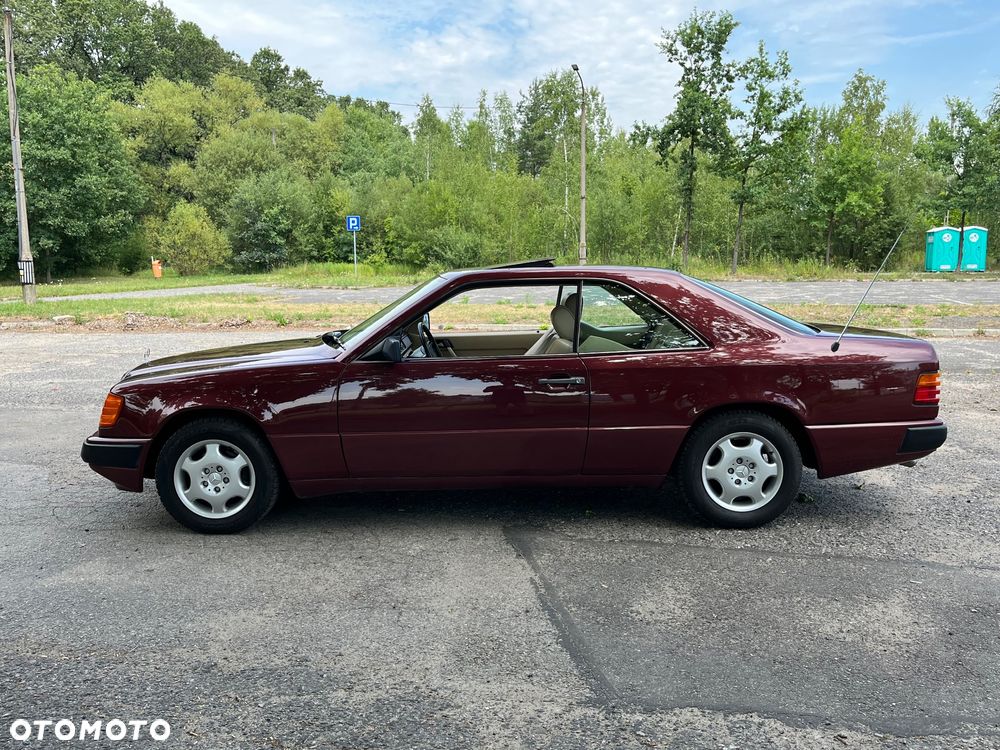 Mercedes-Benz W124 (1984-1993) - 23