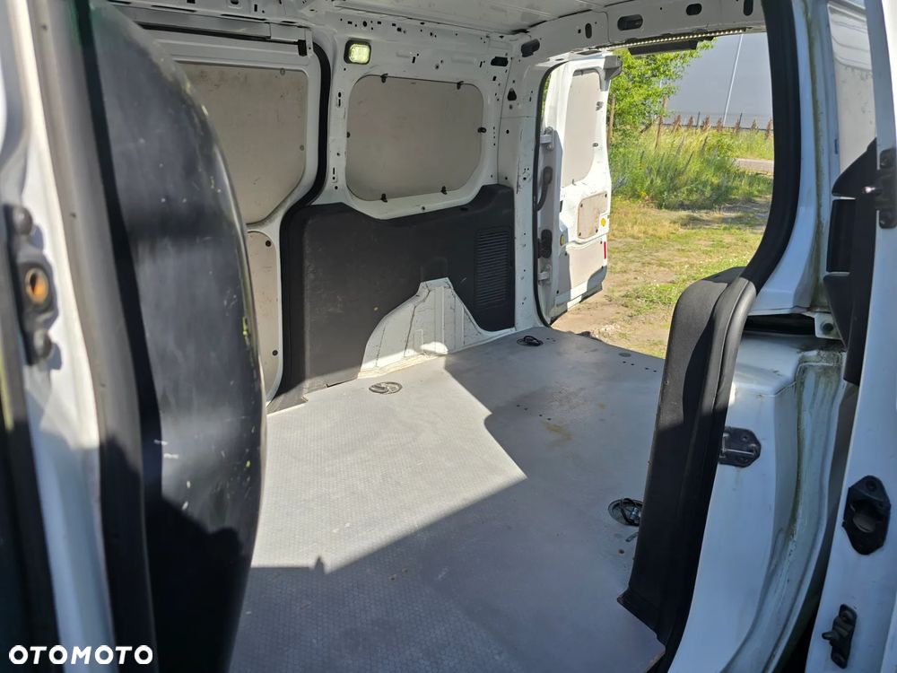 Ford Transit Connect - 33