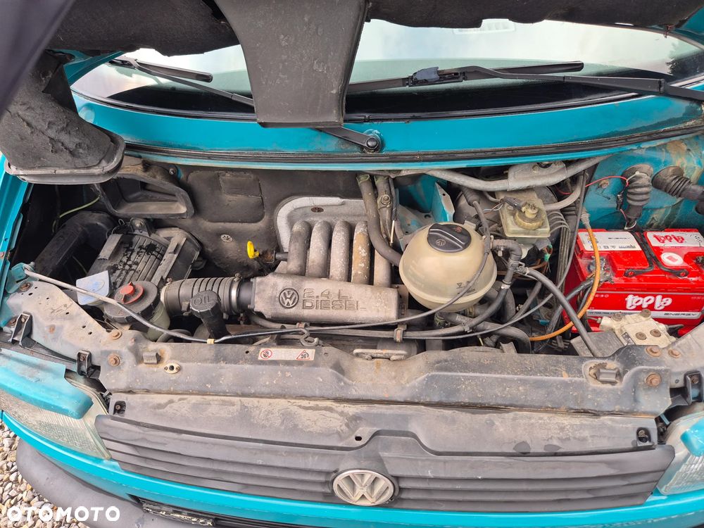 Volkswagen Caravelle GL - 13