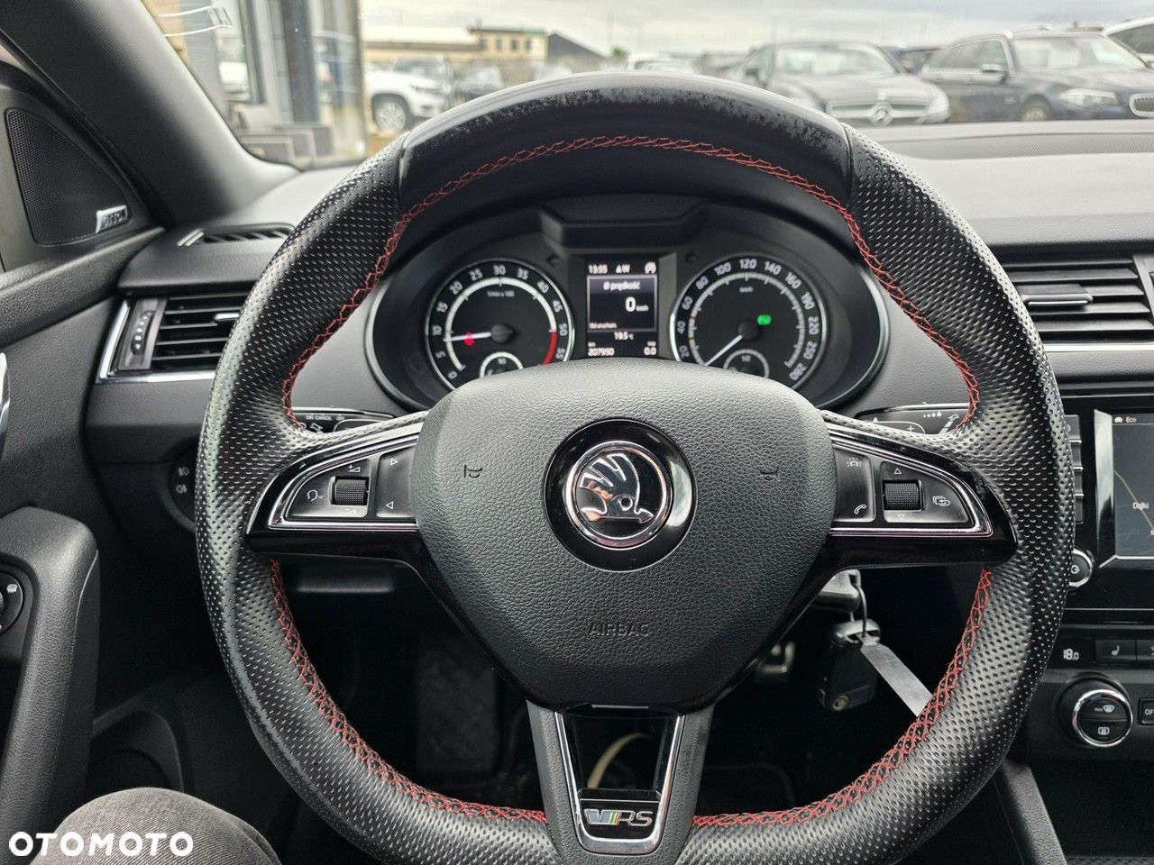 Skoda Octavia 2.0 TDI RS Challenge DSG - 34