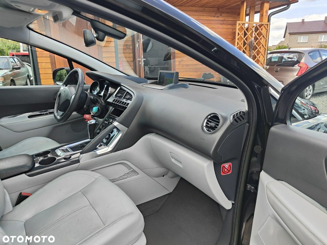 Peugeot 3008 HDi 160 Automatik Business-Line - 22