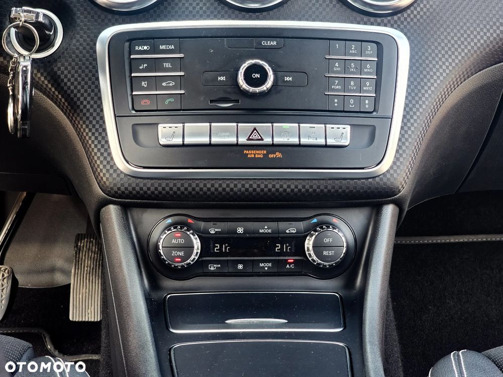 Mercedes-Benz Klasa A 200 (BlueEFFICIENCY) 7G-DCT - 27