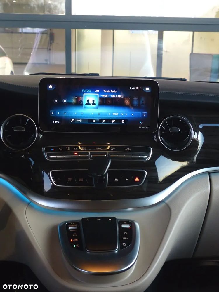 Mercedes-Benz Klasa V 300 d 4-Matic Avantgarde 9G-Tronic (d³ugi) - 23