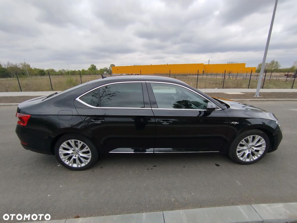 Skoda Superb 2.0 TDI SCR L&K DSG - 14