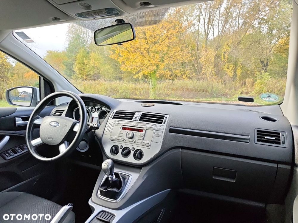 Ford Kuga 2.0 TDCi 2x4 Trend - 6