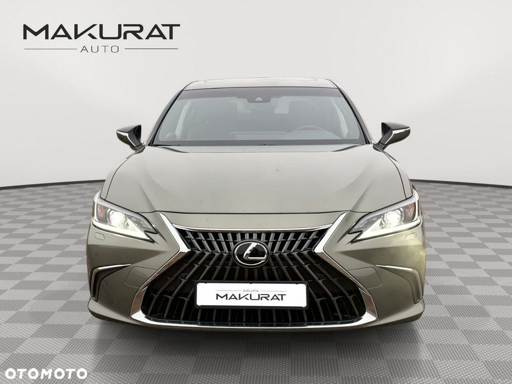 Lexus ES - 6